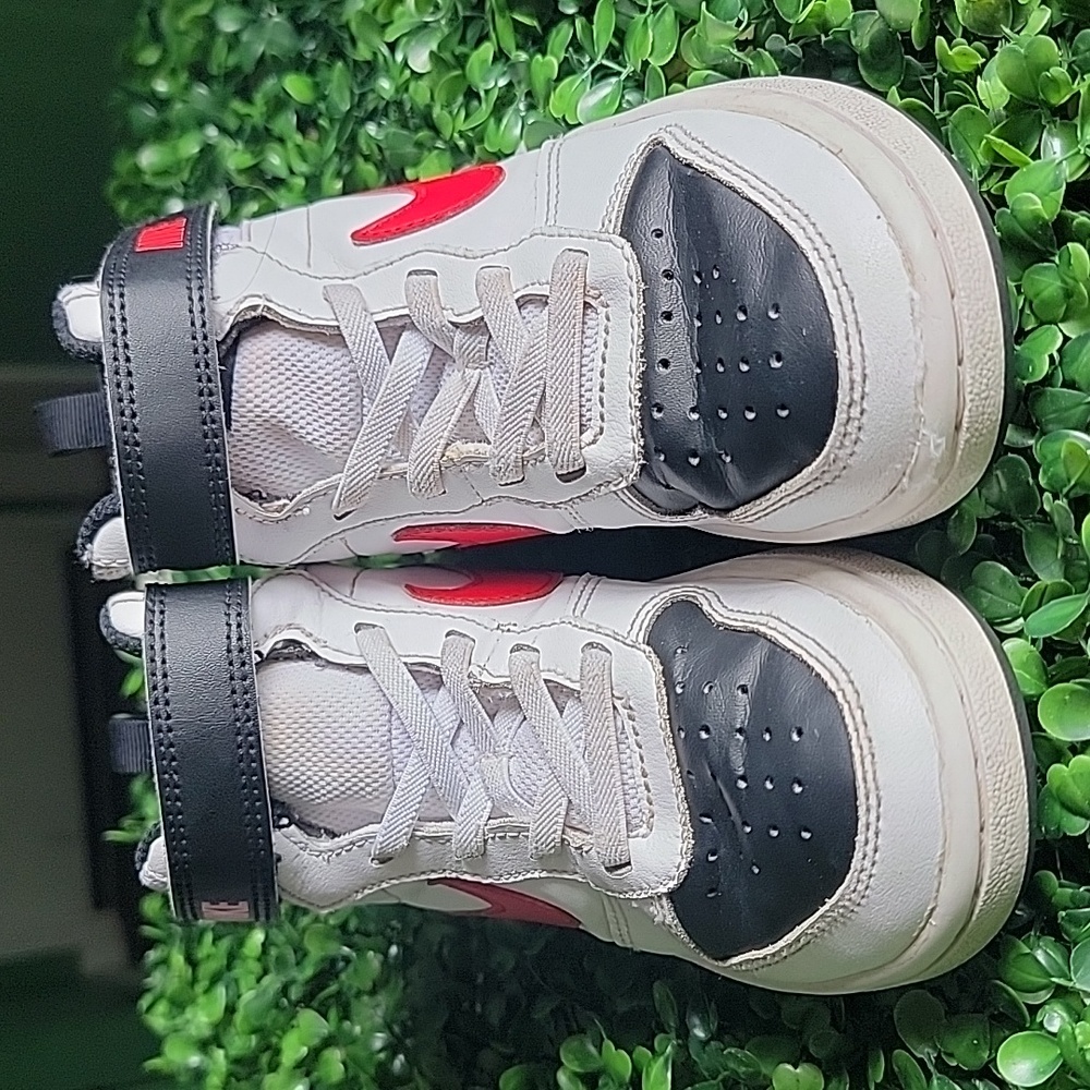 Nike Kids Sneakers - Red, Black, and White - Picture 2 of 5